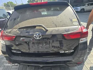 Toyota Corolla Fielder 2018 Purple