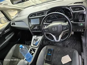 Honda Fit Shuttle 2018 Blue