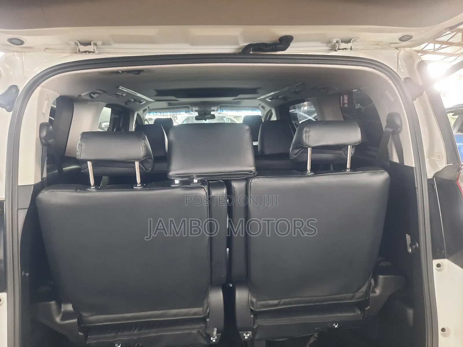 Toyota Alphard 2.5 Petrol FWD 2018 White