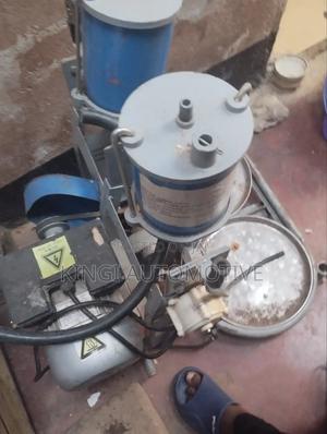 Double Barrel Milking Machine - main view