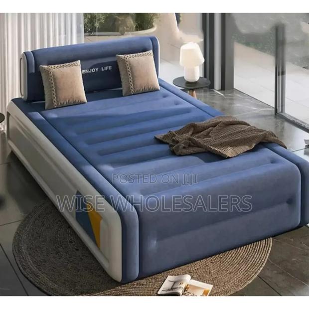 Inflatable King Size Bed •√°•°° - main view