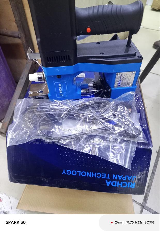 Electric Bag Closer - main view