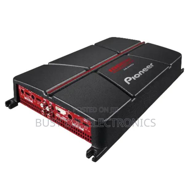Pioneer Gm-A6704 4 Channel Amplifier With Bass Boost
