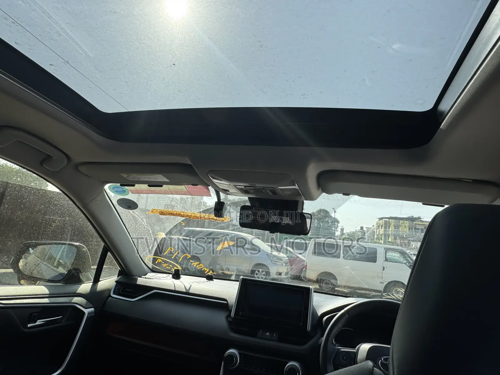 Toyota RAV4 XLE Premium FWD 2019 Gray