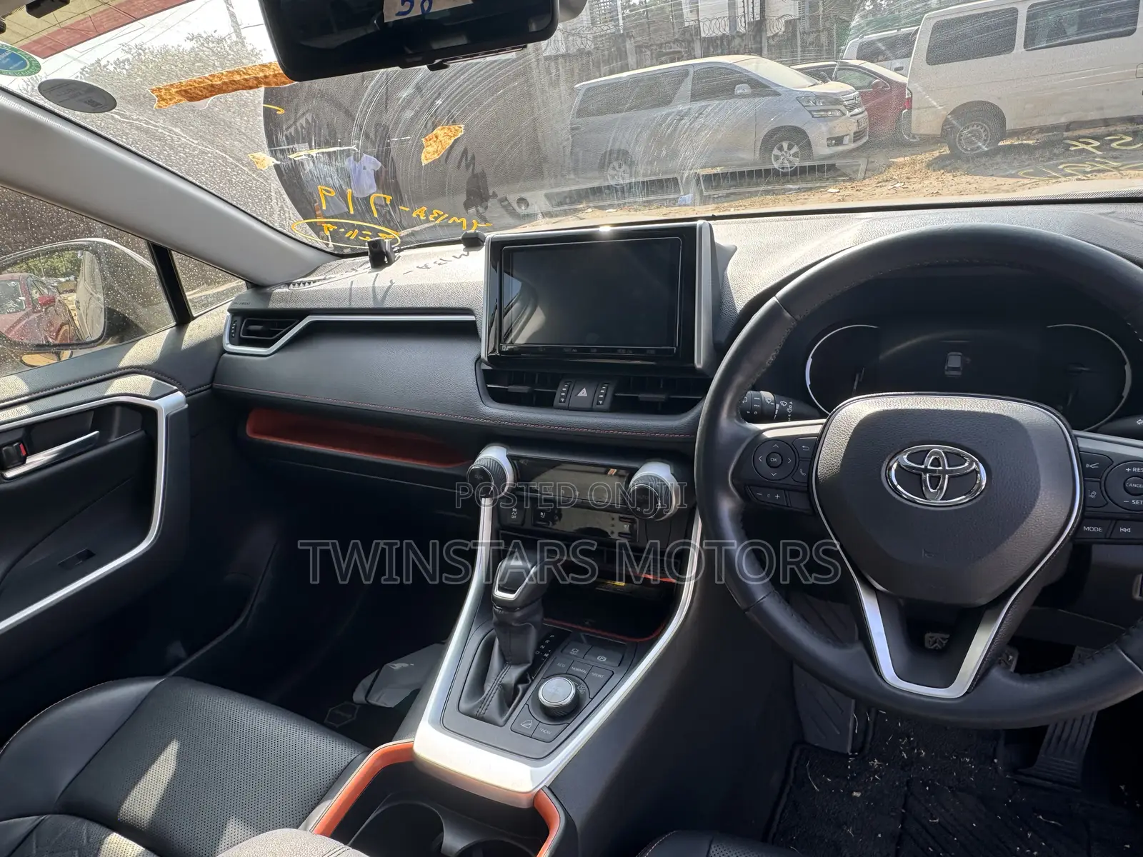 Toyota RAV4 XLE Premium FWD 2019 Gray