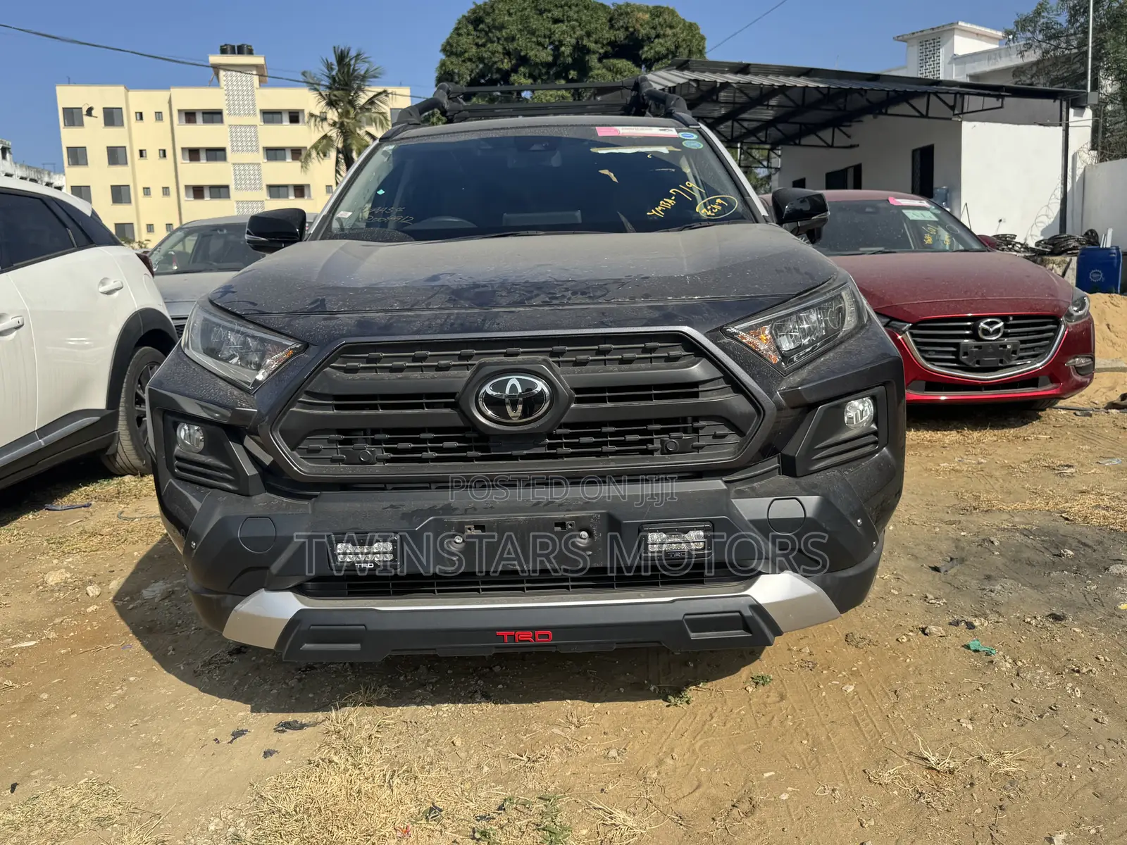 Toyota RAV4 XLE Premium FWD 2019 Gray
