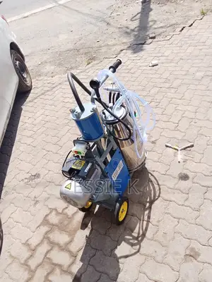 Single Barrel Electric Cow Milking Machine