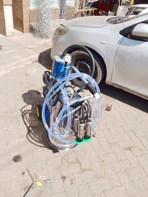 High Quality Milking Machine - thumbnail 2