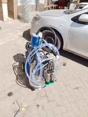 High Quality Milking Machine