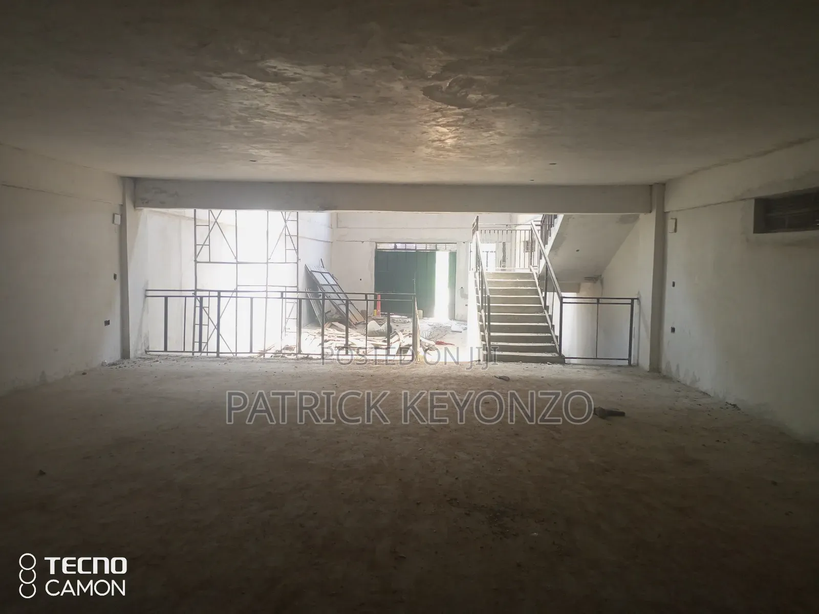 Spacious Godowns to Let