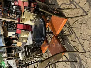 Round Black Table And 4 Restaurant Chairs