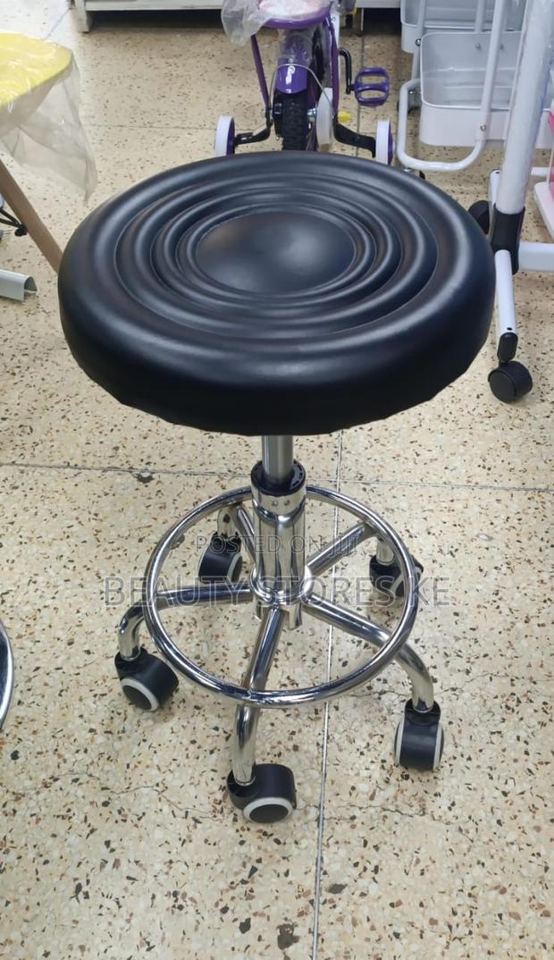 Round Hydraulic Manicure Pedicure Stool Movable With Wheels