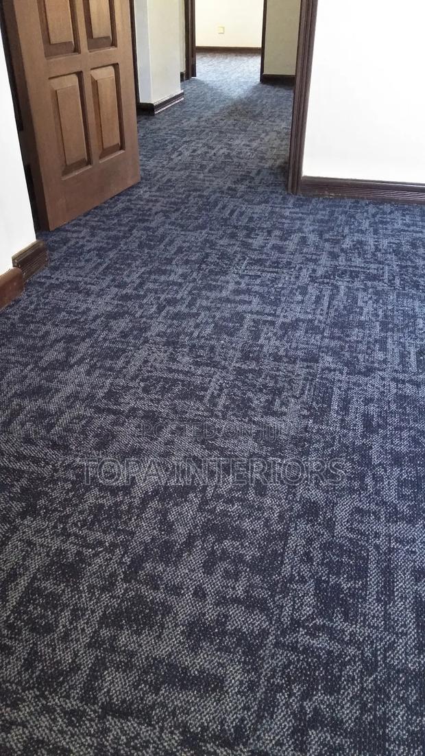 Heavy Duty Office Carpet Tiles With Underside Rubber