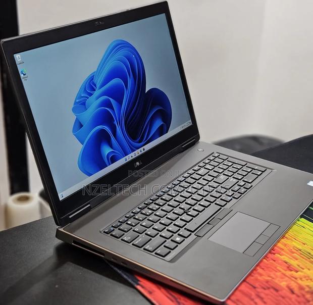Laptop Dell Precision 7740 64GB Intel Core I7 SSD 4T - main view