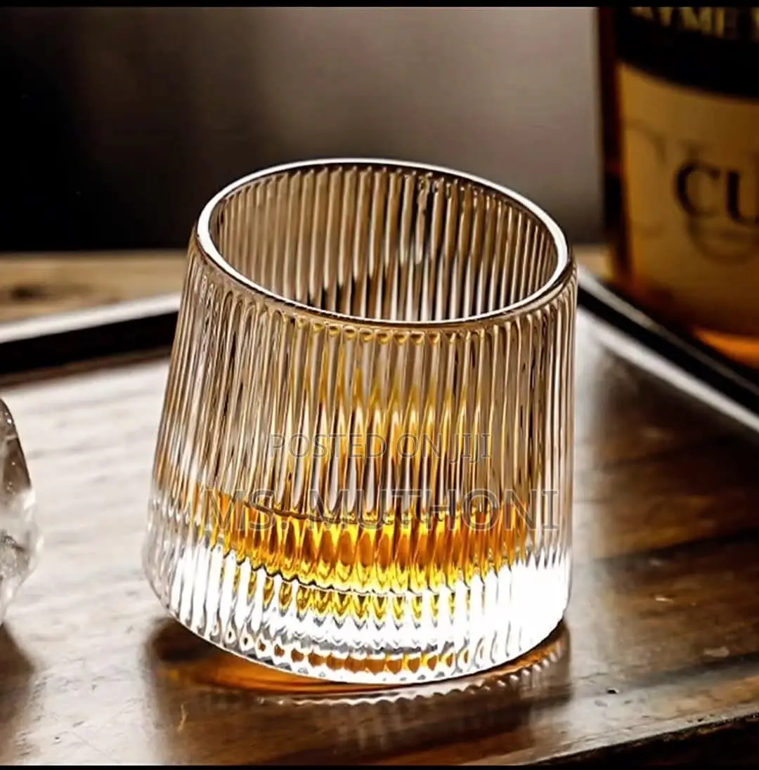 4 Pieces Whiskey Wobbling Glasses /Spinning Glasses