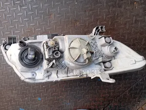 Fielder 2005 Headlight Xenon LHS