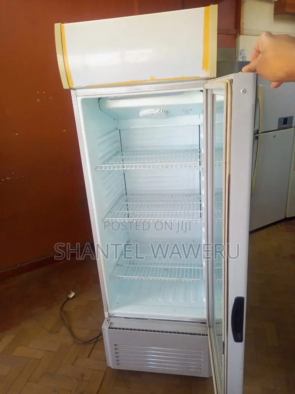 Ramtoms Chiller ( Display Fridge 400litres)