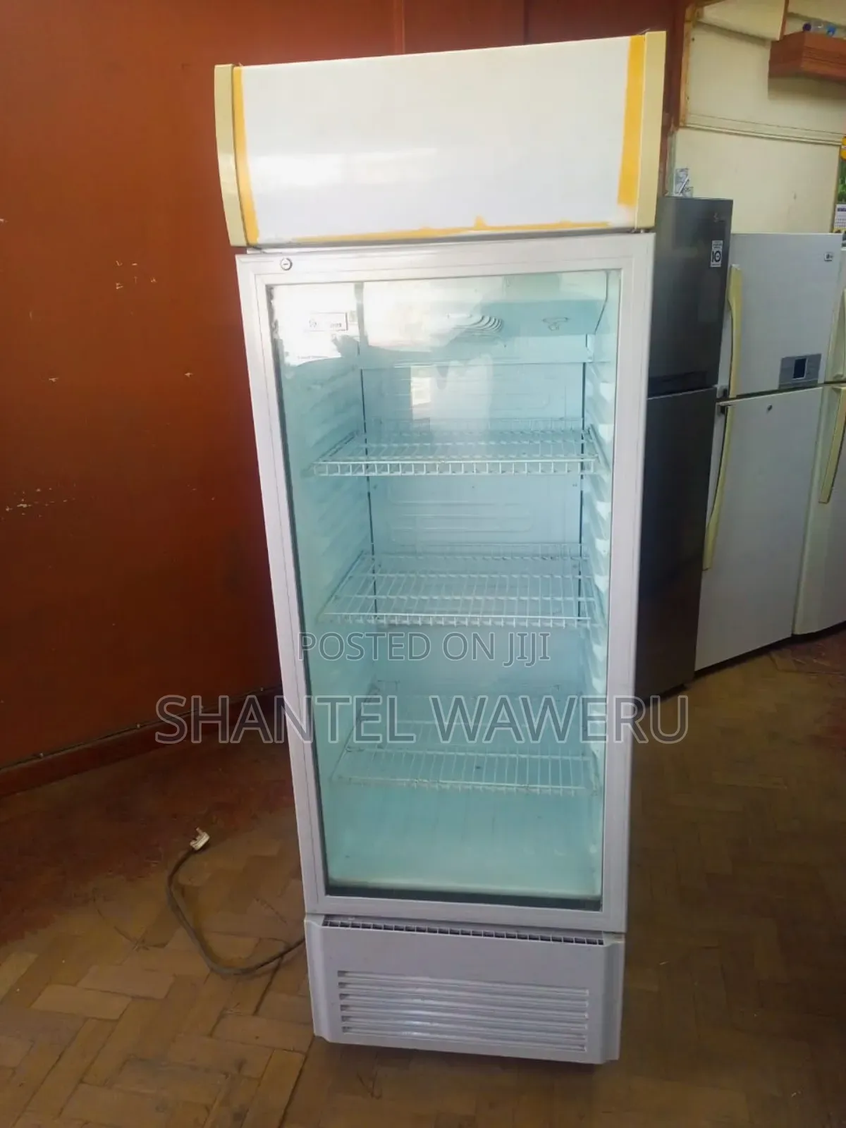 Ramtoms Chiller ( Display Fridge 400litres)