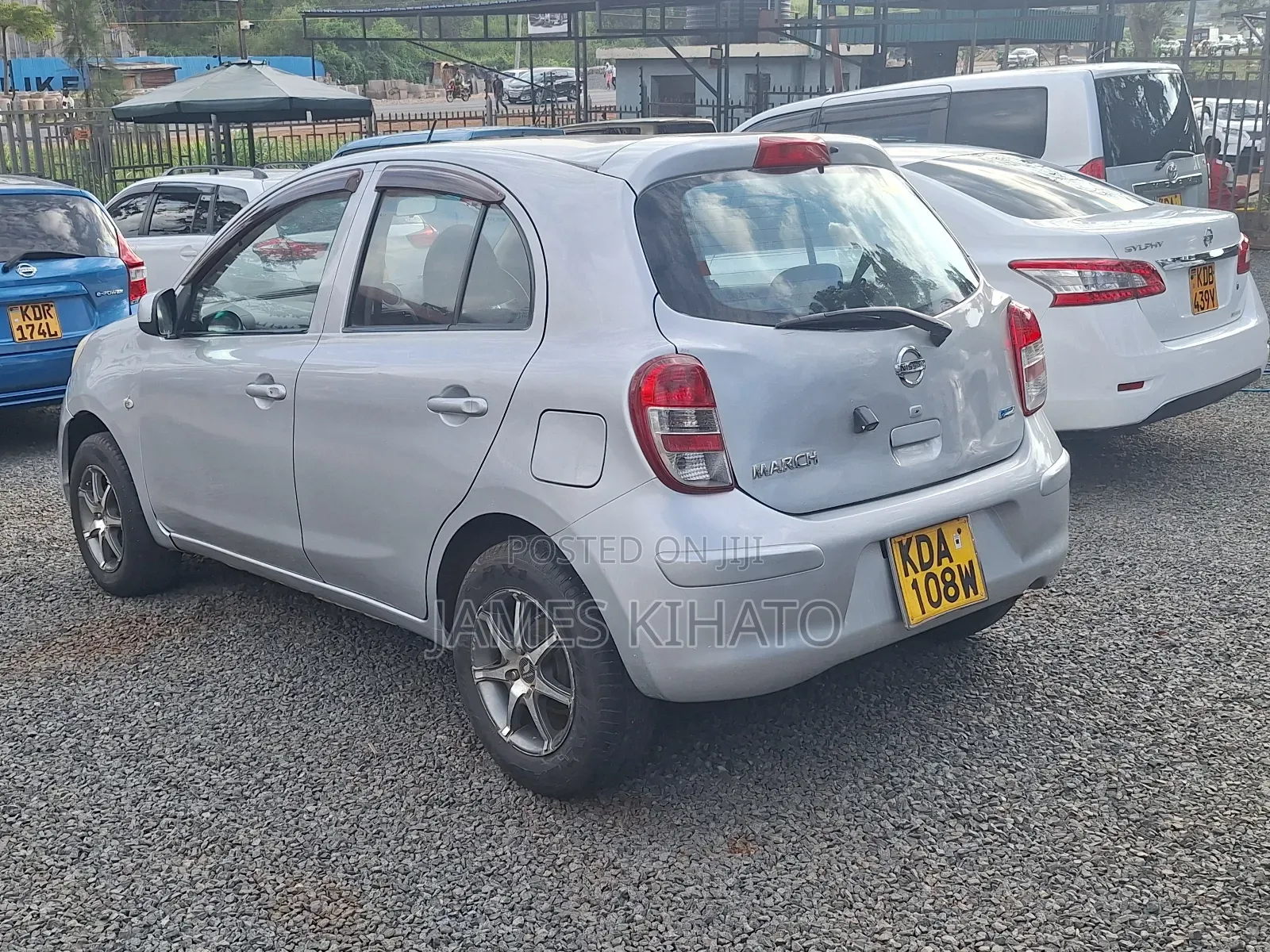Nissan March 1.2 AWD 2013 Silver