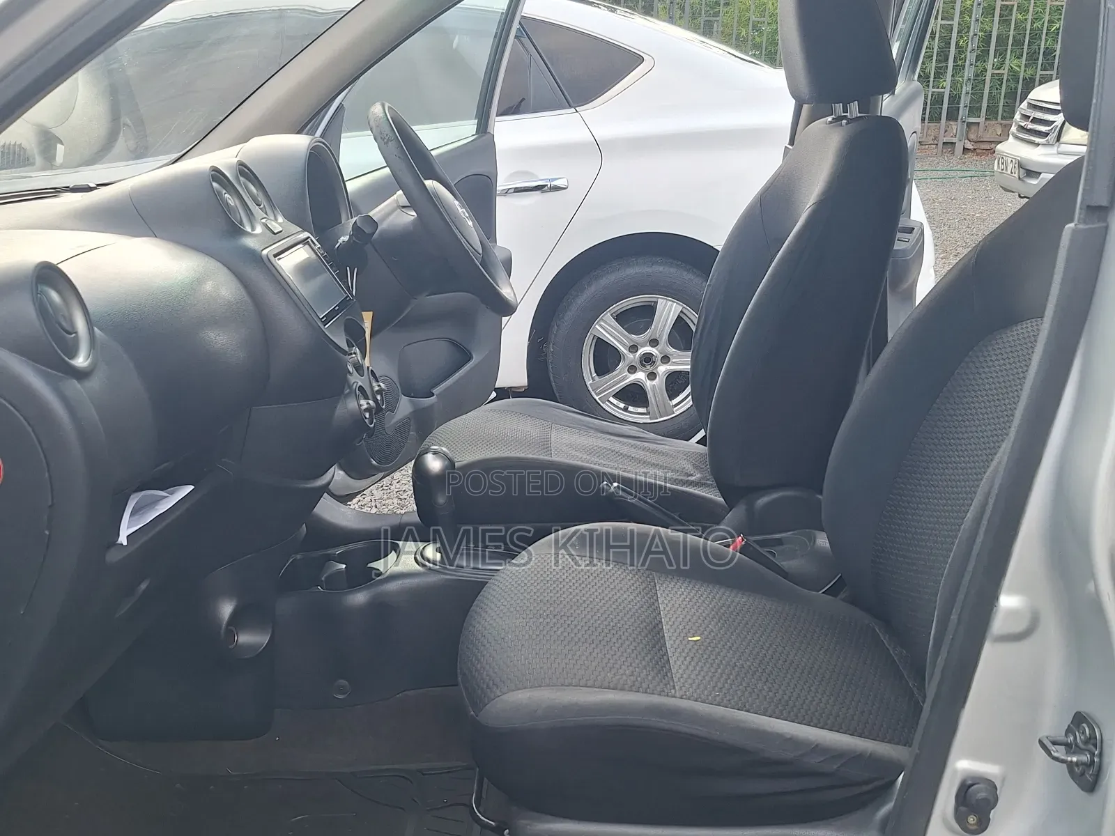 Nissan March 1.2 AWD 2013 Silver