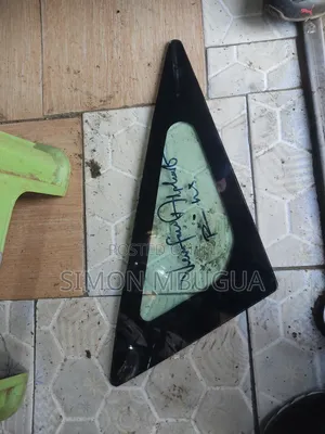 Toyota Alphard 2010/Velfire Quarter Glass
