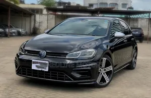 Volkswagen Golf R 2017 Black
