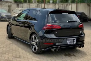 Volkswagen Golf R 2017 Black
