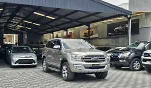 Ford Everest 2017 Brown