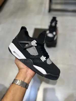Jordan 4 *White Thunder*