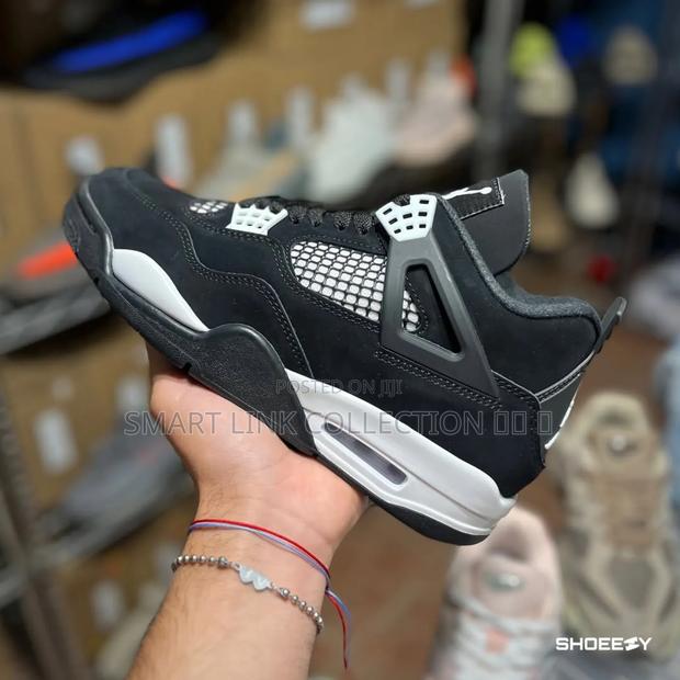 Jordan 4 *White Thunder* - thumbnail 2