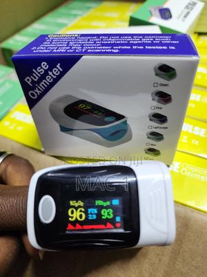 Premium Quality Pulse Oximeter - thumbnail 2