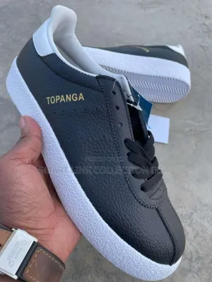 Topanga Sneakers