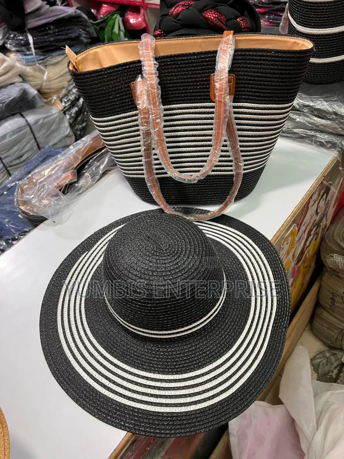 Straw Summer Bags With Matching Hats at 2000