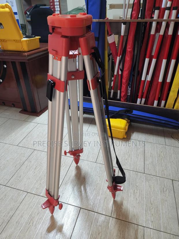 Surveying Tripod With Quick Clamp - main view