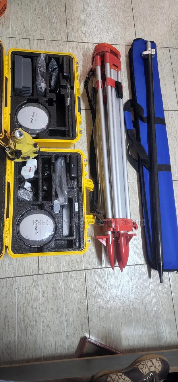 GNSS Receiver With Long Range Uhf Radio - main view