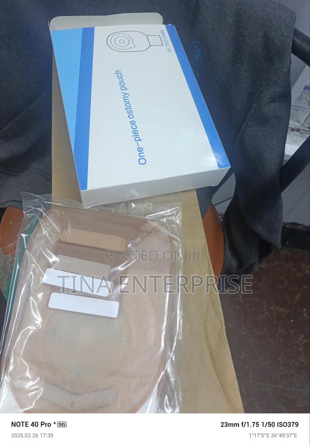 Colostomy Bags - main view