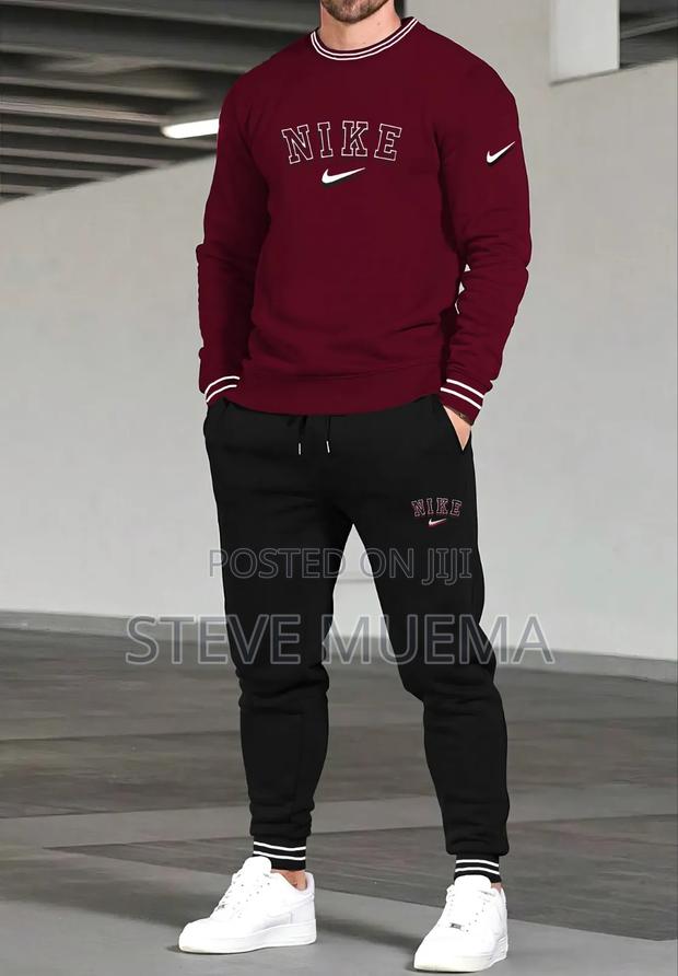 Nike Tracksuit. - thumbnail 3
