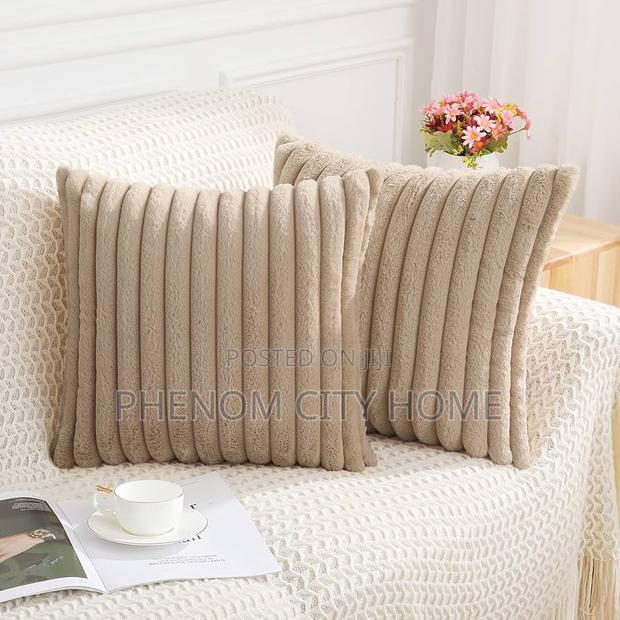 Grey Quality Velvet Ribbed Cuahion Throwpillow Covers - thumbnail 2