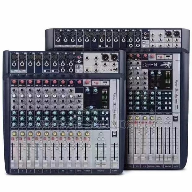 Soundcraft Signature 12 -12 Channel Audio Mixer