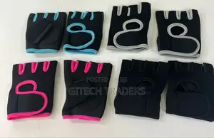 *Gym/Exercise Gloves* * Selling a Pair