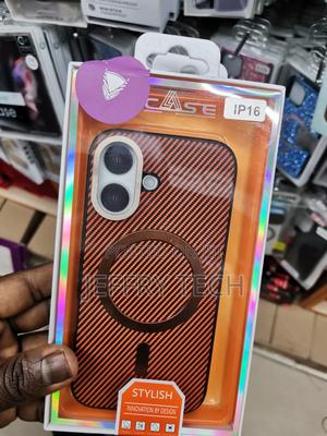 iPhone 16 Carbon Fibre Pattern Cover, Wireless Charging - thumbnail 2