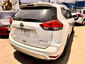 Nissan X-Trail 2.0 Petrol AWD 2018 Pearl
