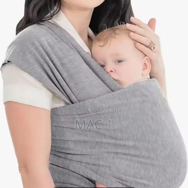 Baby Wrap Carrier - thumbnail 3