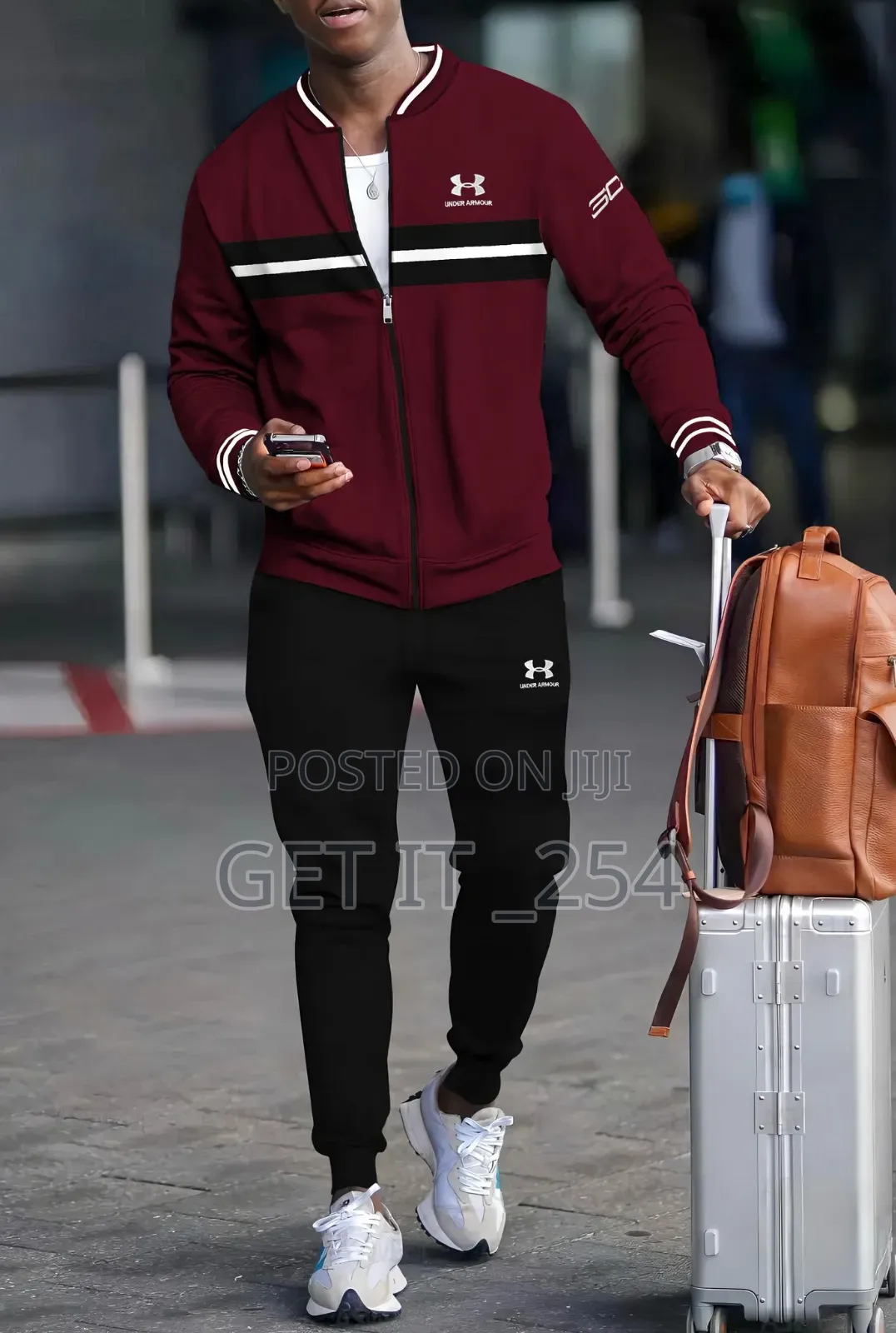 Under Armour Tracksuits 
Embriorderd
Light Cotton
Si