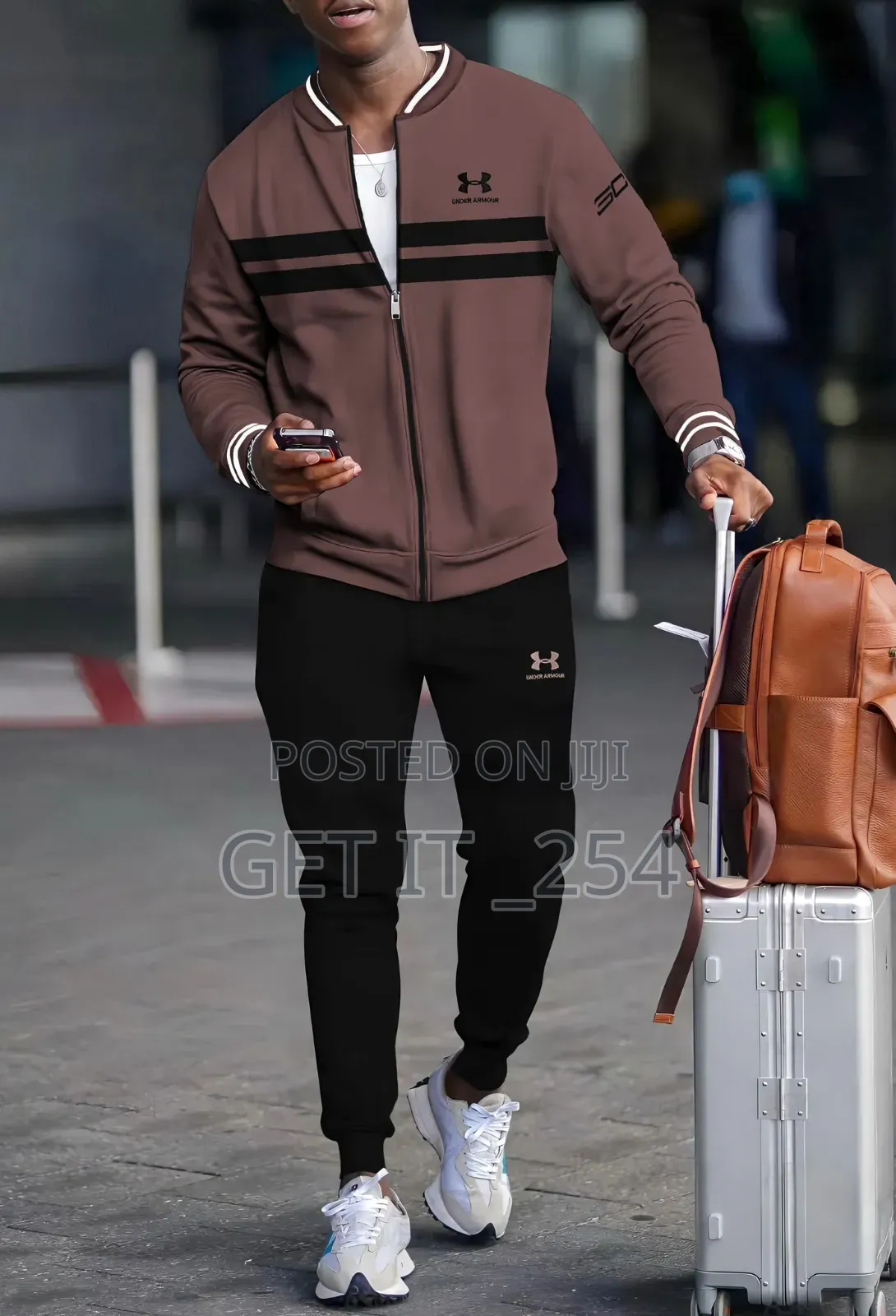 Under Armour Tracksuits 
Embriorderd
Light Cotton
Si