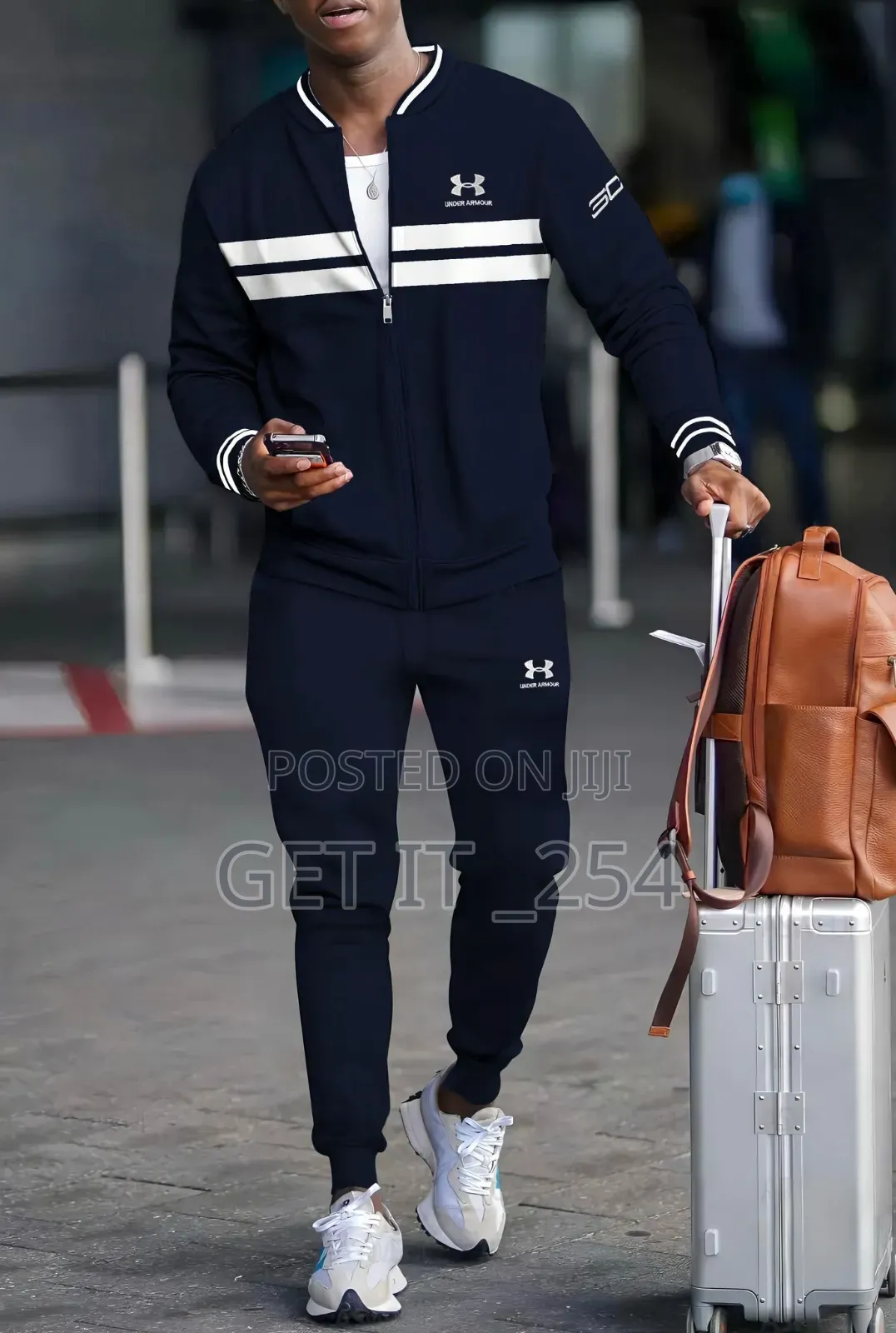 Under Armour Tracksuits 
Embriorderd
Light Cotton
Si