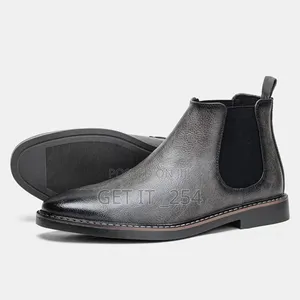 Chelsea Boots
Size 40-46
Assorted
