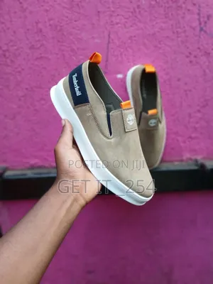 Laceless Timberland Casuals 
Sizes 40 to 45
