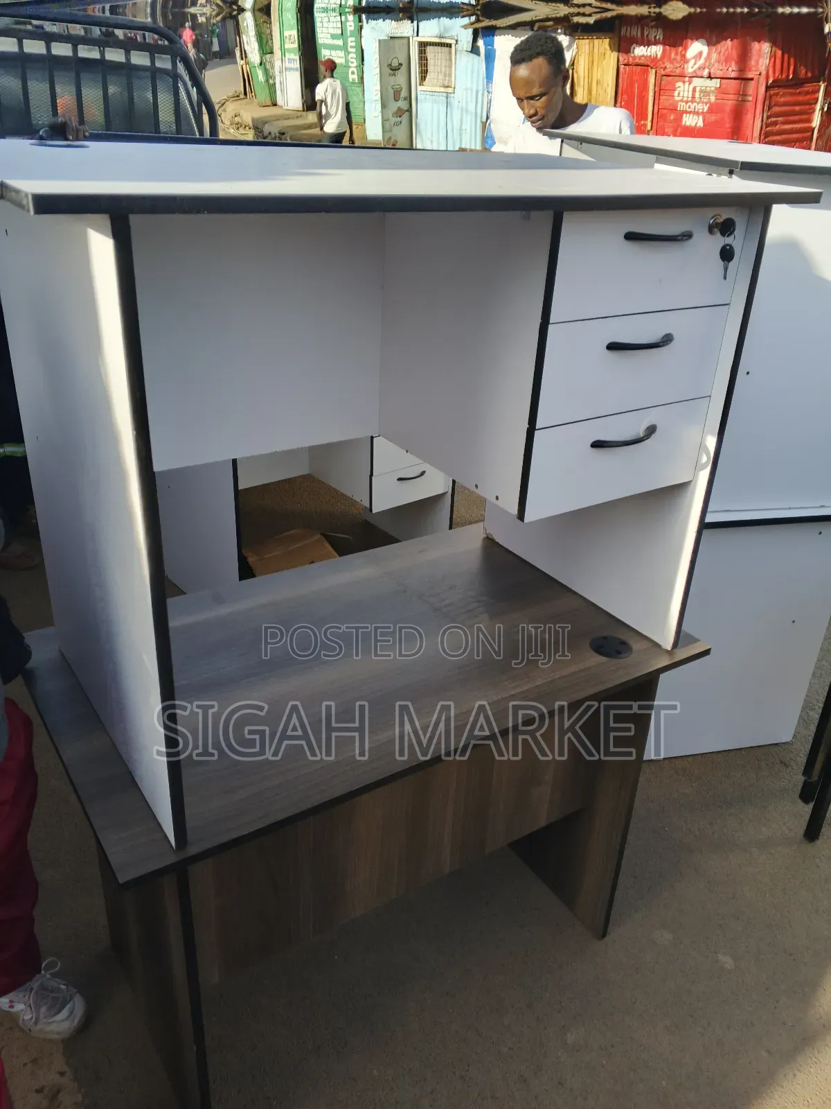 Office Desk 1m Available