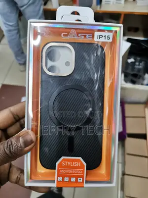 Magnetic Carbon Fiber Texture Phone Case - iPhone 15 Black